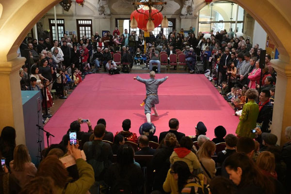 马年新春活动走进英国布里斯托博物馆