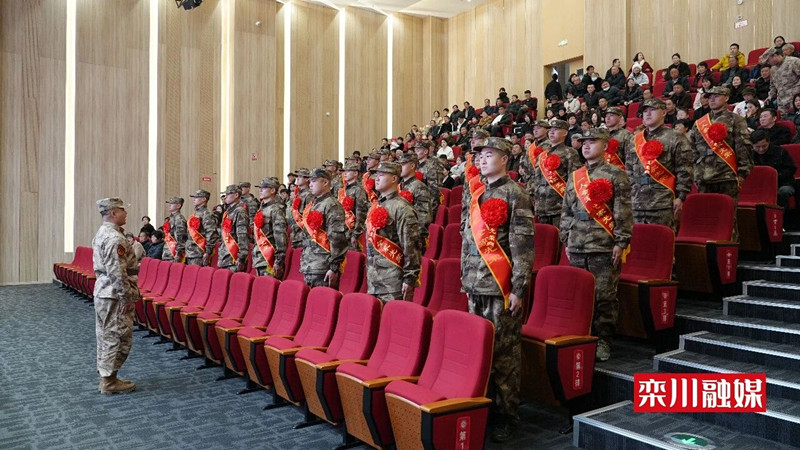 我县举行2026年春季新兵欢送会
