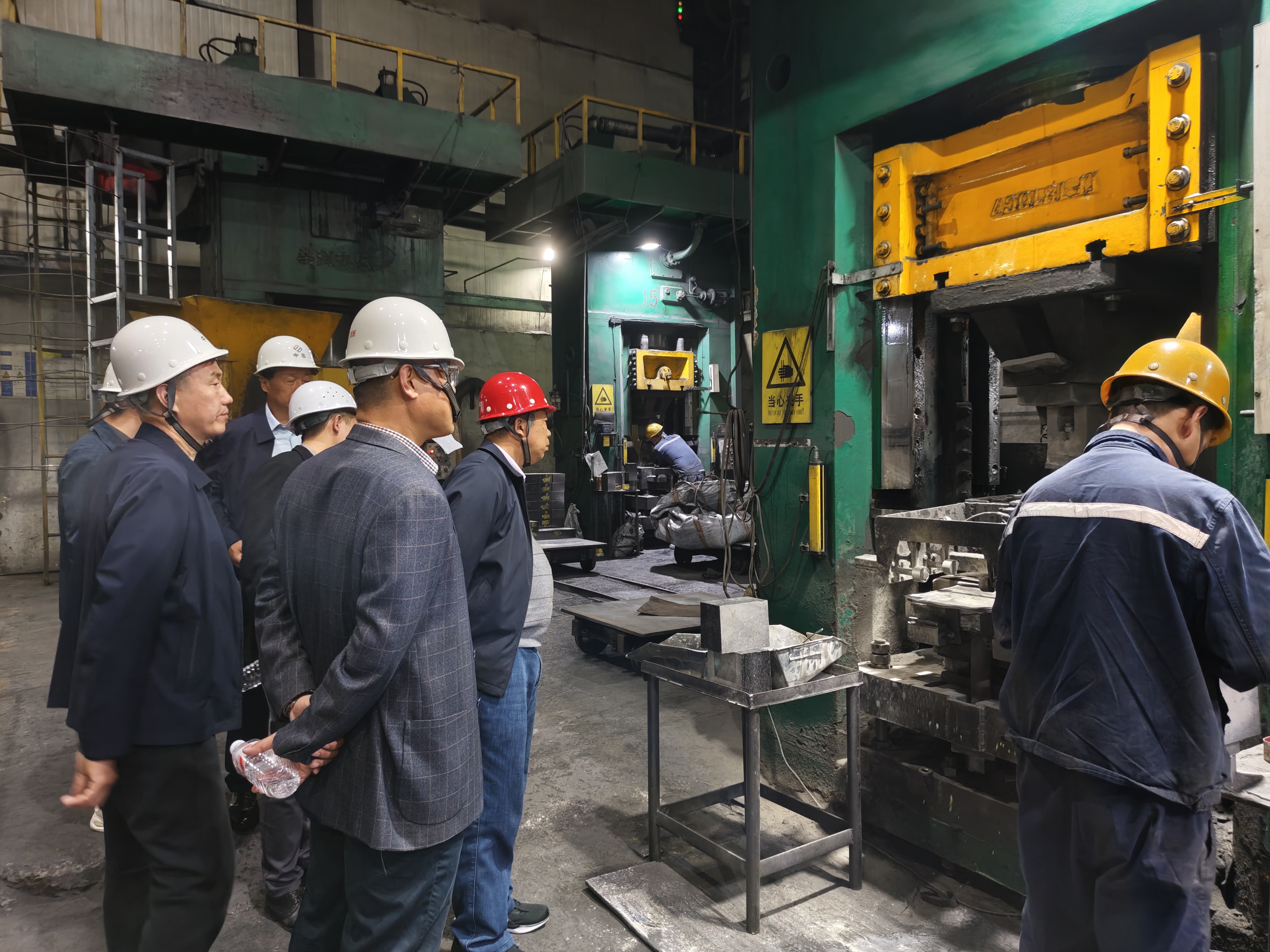 上海交大郑州研究院到偃师区开展产学研对接