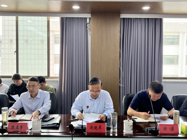 市文物局举行党组理论学习中心组(扩大) 专题学习研讨