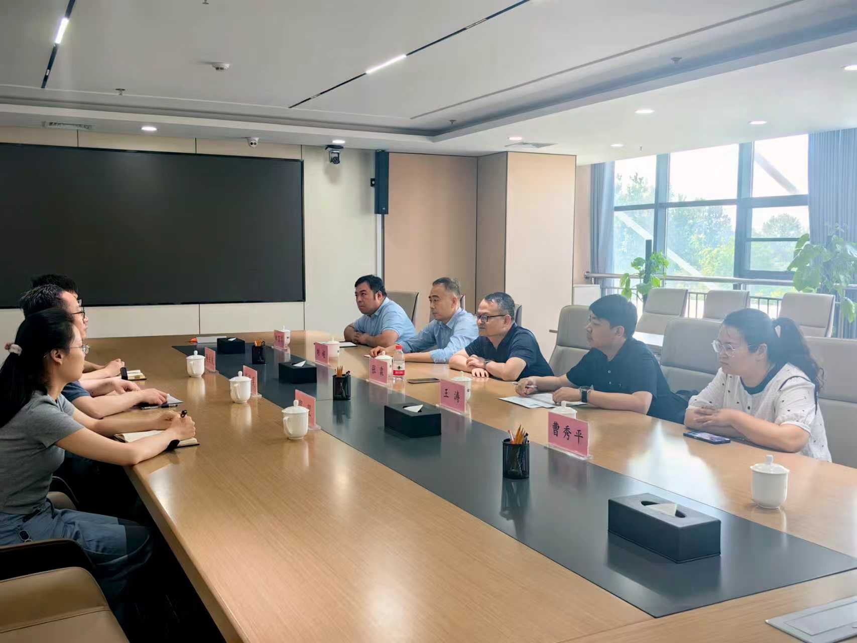 市统计局赴伊滨区开展科研行业劳动工资情况调研