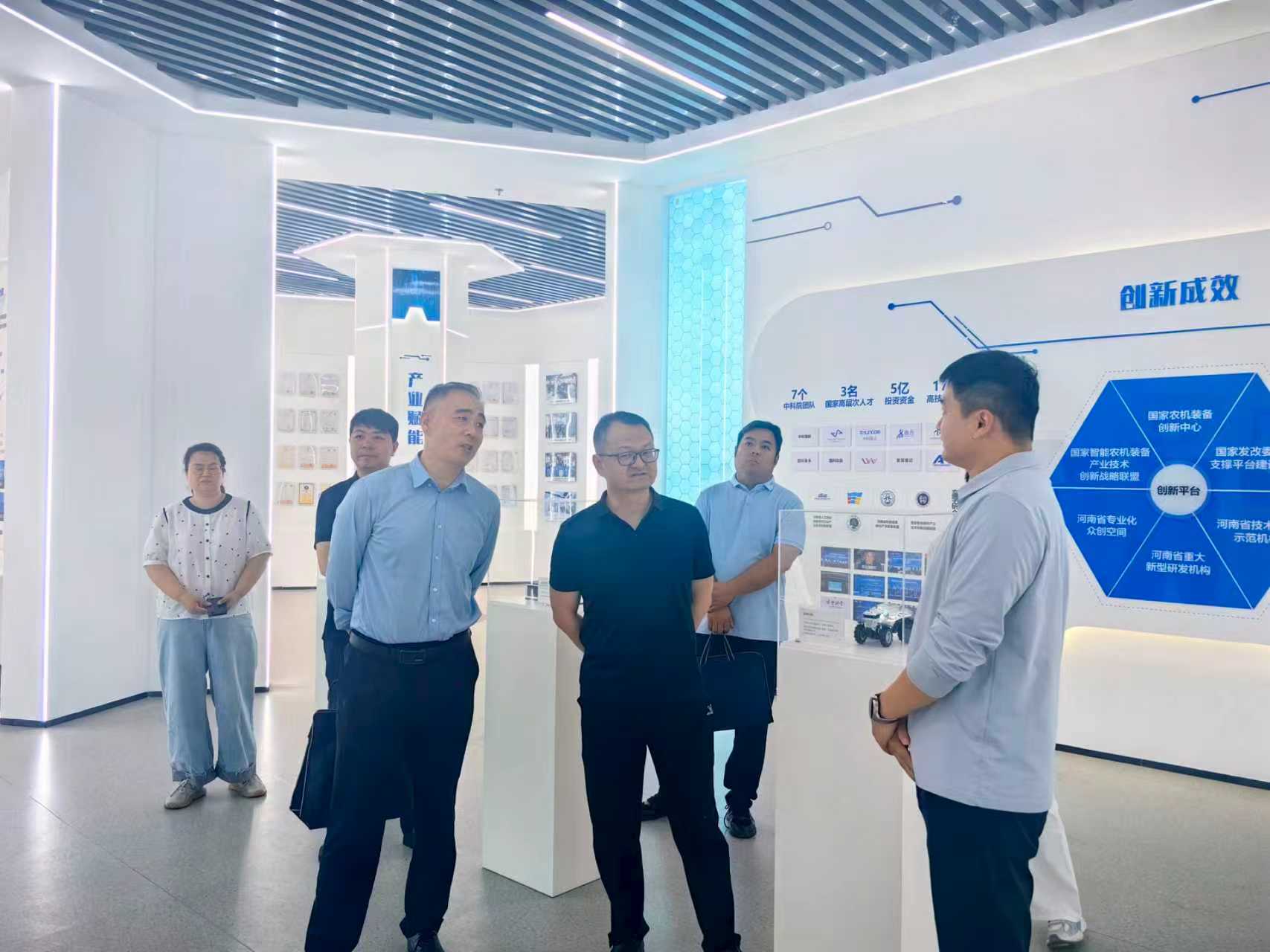 市统计局赴伊滨区开展科研行业劳动工资情况调研